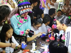 太驚艷！東辰美術(shù)工作坊在四川省展現(xiàn)場被觀眾“包圍”！