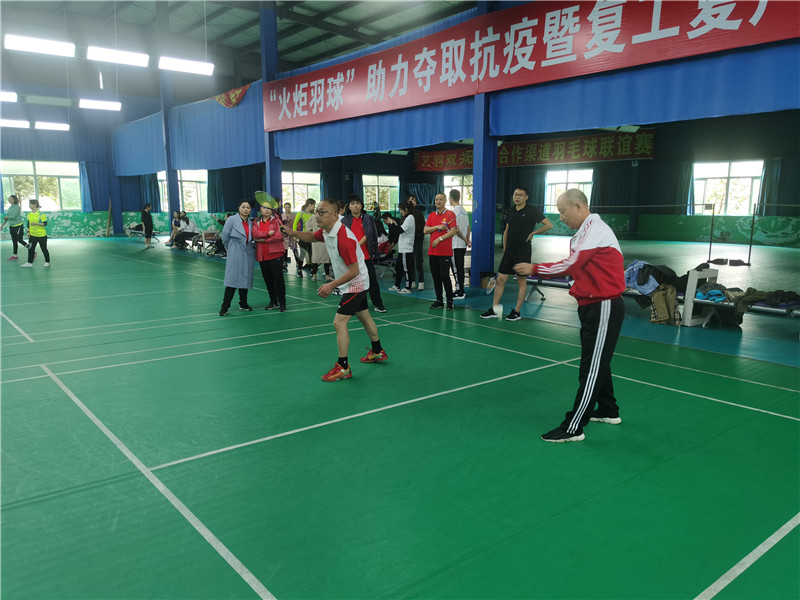 強強聯(lián)手，誰與爭鋒